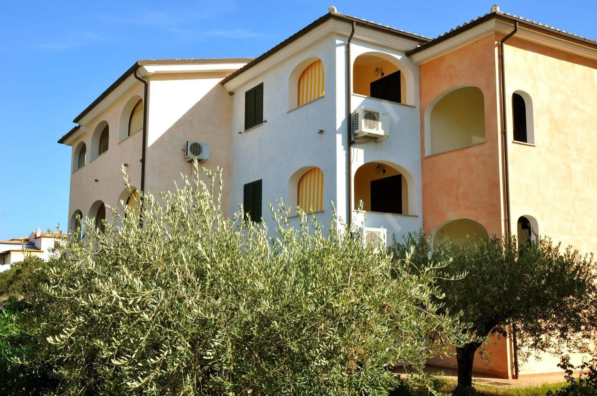 Residence Il Borgo Орозеи Экстерьер фото