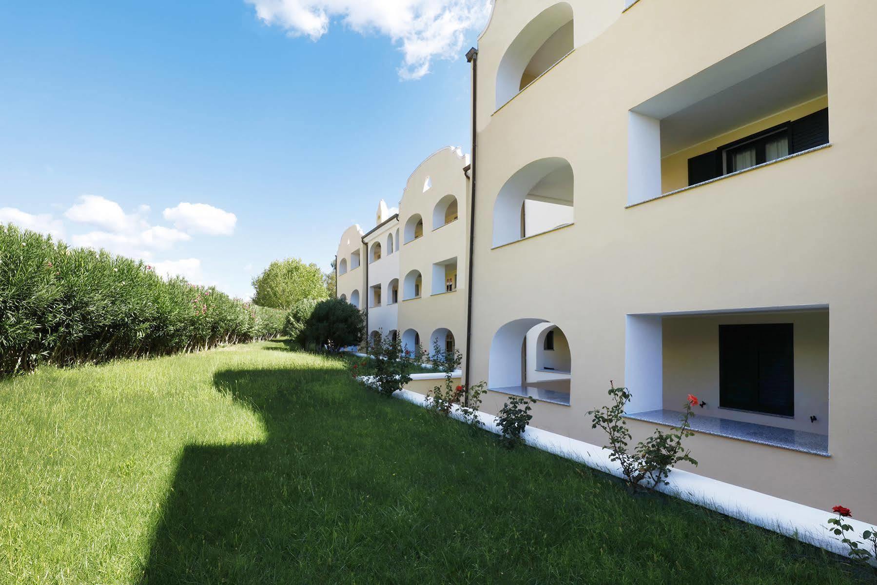 Residence Il Borgo Орозеи Экстерьер фото