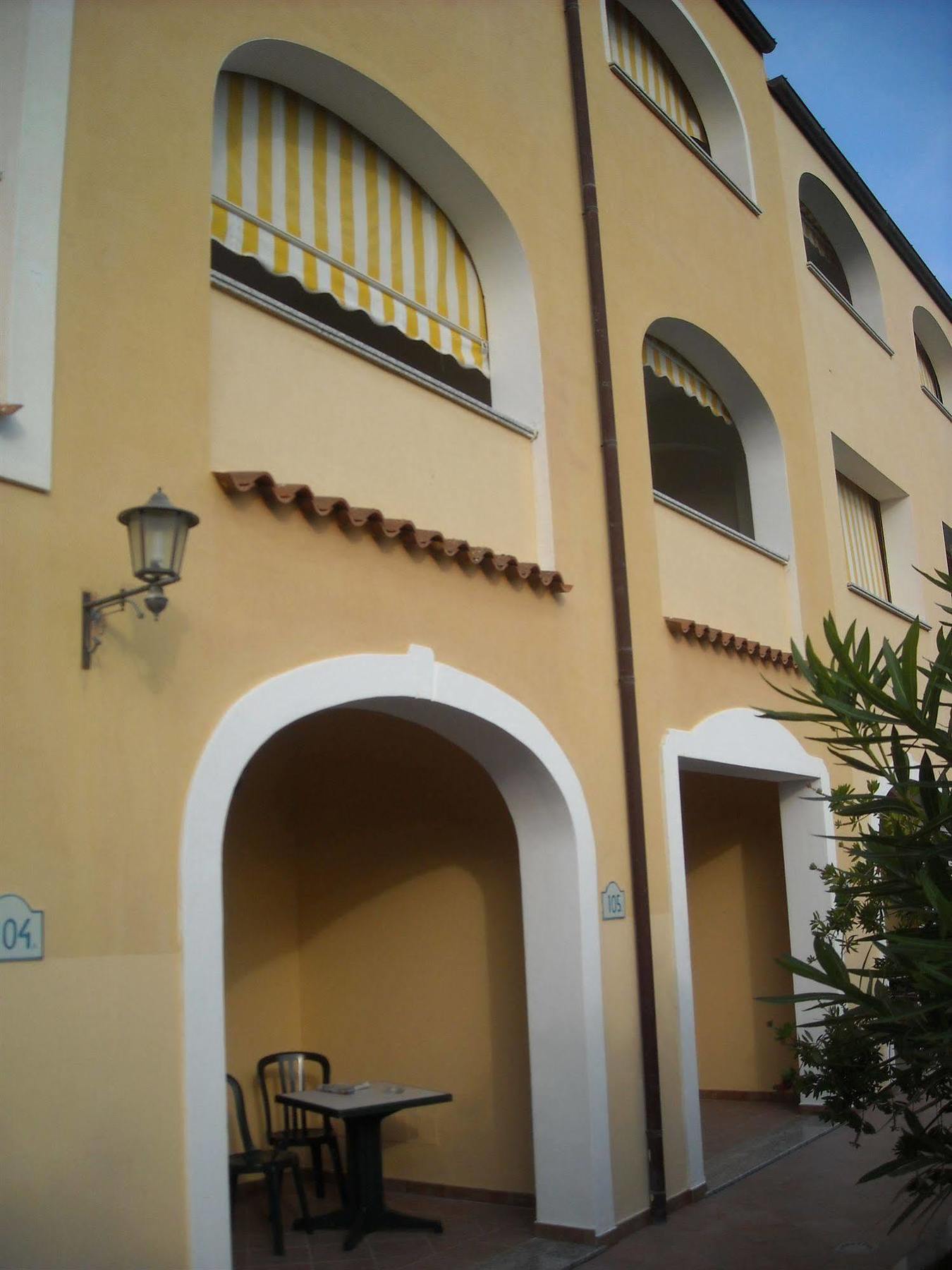 Residence Il Borgo Орозеи Экстерьер фото