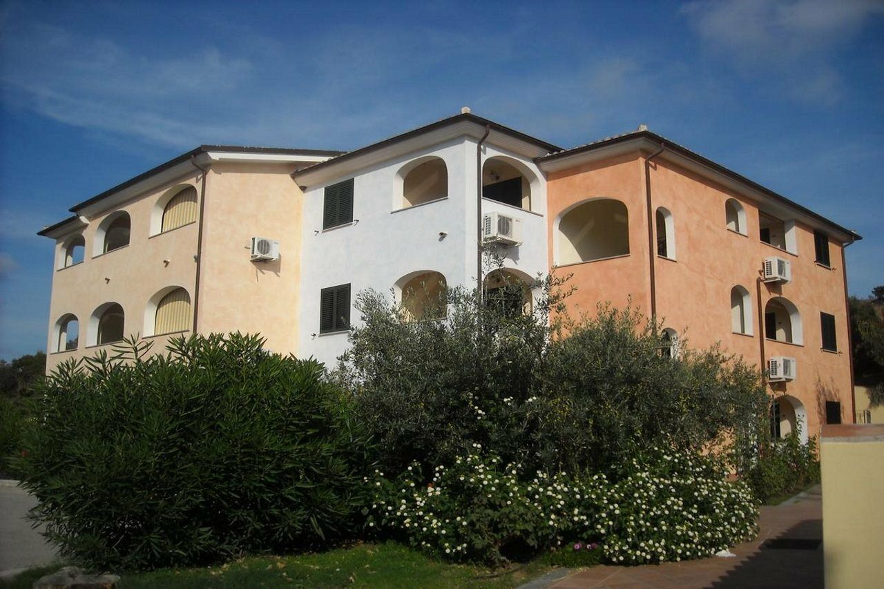 Residence Il Borgo Орозеи Экстерьер фото